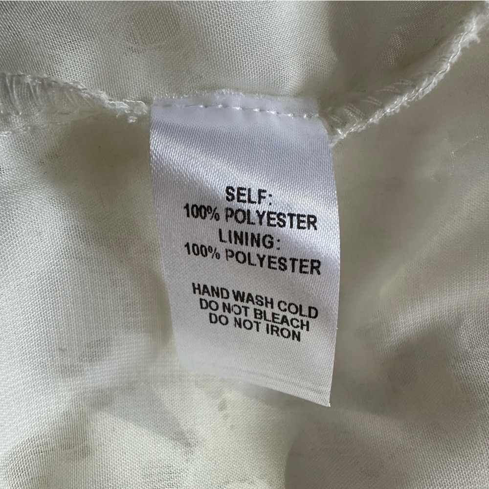 Lulu’s Small off-shoulder off-white lace top - Picture 5 of 6